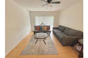 2800 Nw 56th Ave E201 Lauderhill, FL 33313 - MLS#A11945296