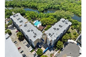 17890 W Dixie 603 North Miami Beach, FL 33160 - MLS#A11945299