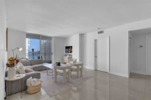 701 Brickell Key Blvd 1606 Miami, FL 33131 - MLS#A11945342