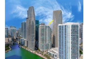 300 S Biscayne Blvd T-2304 Miami, FL 33131 - MLS#A11945389