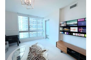 300 S Biscayne Blvd T-2304 Miami, FL 33131 - MLS#A11945389