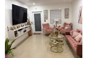 815 E 32nd St Hialeah, FL 33013 - MLS#A11945414