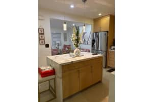 815 E 32nd St Hialeah, FL 33013 - MLS#A11945414