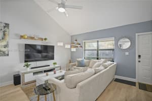 4880 Sw 64th Way 4880 Davie, FL 33314 - MLS#A11945439