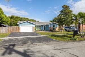 12391 Nw 29th Mnr Sunrise, FL 33323 - MLS#A11945442