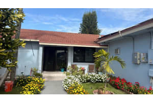 10417 Nw 129th St Main Hialeah Gardens, FL 33018 - MLS#A11945455