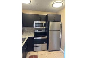 488 Nw 165th St Rd B-115, Miami