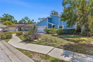 8155 Glenbrooke Ct Sarasota, FL 34243 - MLS#A11945536