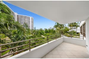 600 Three Islands Blvd 212 Hallandale Beach, FL 33009 - MLS#A11945537