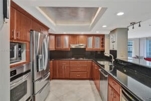 400 Leslie Dr 710 Hallandale Beach, FL 33009 - MLS#A11945539