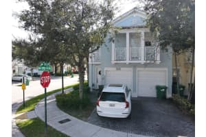 11400 Nw 75th Ter Doral, FL 33178 - MLS#A11945548