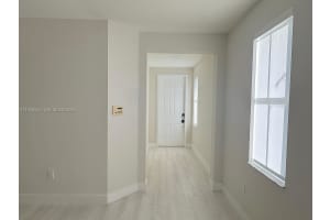 11400 Nw 75th Ter Doral, FL 33178 - MLS#A11945548