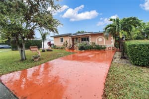 6250 Sw 19th St Miami, FL 33155 - MLS#A11945551