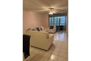 2850 Somerset Dr 309l Lauderdale Lakes, FL 33311 - MLS#A11945576