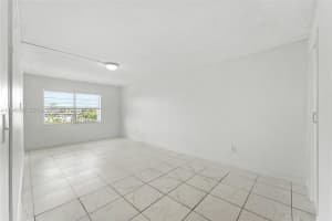 482 Nw 165th St Rd A-605 Miami, FL 33169 - MLS#A11945581