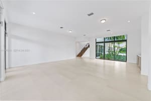 16680 N Botaniko Dr N Weston, FL 33326 - MLS#A11945613