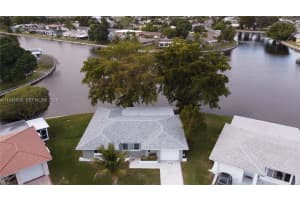 5805 Nw 72nd Ave Tamarac, FL 33321-6039 - MLS#A11945650