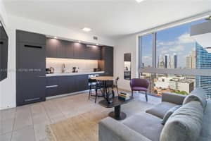 227 Ne 2nd St 2506 Miami, FL 33132 - MLS#A11945739