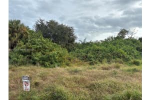 2408 Parkview Fort Myers, FL 33905 Sold 03/13/26