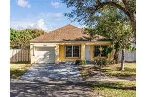 1101 Sw 86th Ave, Pembroke Pines