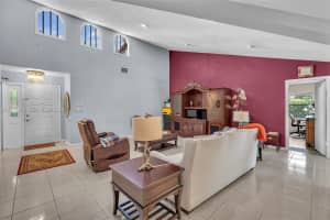 8221 Pine Dr 61 Tamarac, FL 33321 - MLS#A11945895