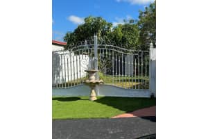 1045 Sw 122nd Ct Miami, FL 33184 - MLS#A11945904