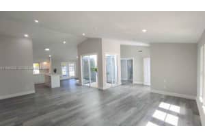 333 Ne Greenbrier Ave Port Saint Lucie, FL 34983 - MLS#A11945929