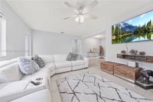 3430 Nw 16th St Miami, FL 33125 - MLS#A11945932