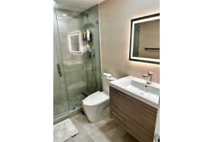 400 Kings Point Dr 1517 Sunny Isles Beach, FL 33160 - MLS#A11945964