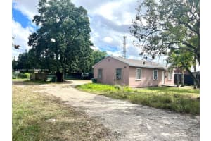 33 Nw 7th Ave Homestead, FL 33030 - MLS#A11945967