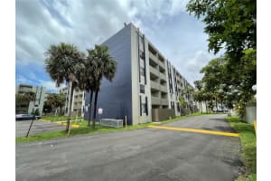 10090 Nw 80th Ct 1304 Hialeah Gardens, FL 33016 - MLS#A11945984