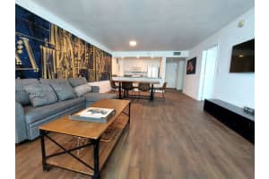 1200 Brickell Bay Dr 3708 Miami, FL 33131 - MLS#A11945993