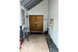 10140 Nw 21st Ct Pembroke Pines, FL 33026 - MLS#A11946017