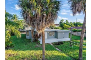 223 Sw 1st Ct, Pompano Beach