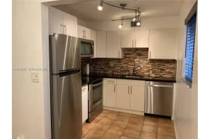 9920 NW 68th Pl APT 110, Tamarac, FL 33321, - MLS#A11946057