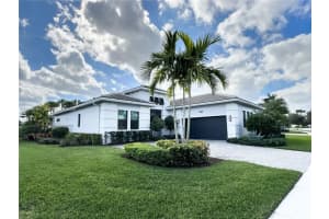 5577 Saint Armands Way, Westlake