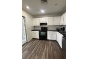 817 Ne 214th Ln 4 Miami, FL 33179 - MLS#A11946098