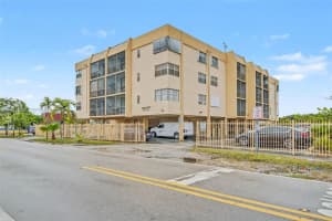 6831 W 14th Ct 403 Hialeah, FL 33014 - MLS#A11946111