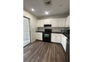 817 NE 214th Ln APT 4, Miami, FL 33179, - MLS#A11946128