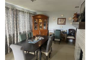 6852 Sw 11th St Pembroke Pines, FL 33023 - MLS#A11946149