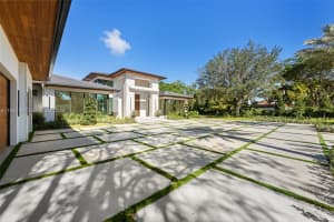 7725 Sw 114th St Pinecrest, FL 33156 - MLS#A11946151