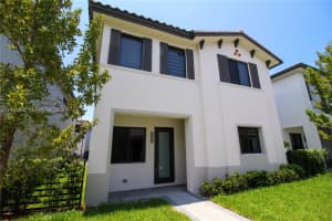4349 Nw 81st Ave 4349 Doral, FL 33166 - MLS#A11946208