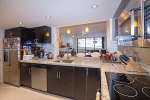 170 Ocean Lane Dr 702 Key Biscayne, FL 33149 - MLS#A11946215