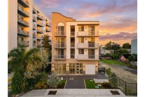 650 SW 1st St #305, Miami, FL 33130, - MLS#A11946253