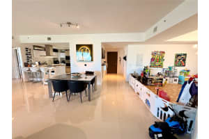 MLS# A11946296, North Miami Beach, Florida 33160