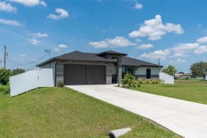 1302 NE 2nd Pl, Cape Coral, FL 33909, - MLS#A11946303