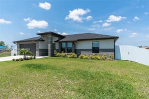 1302 NE 2nd Pl, Cape Coral, FL 33909, - MLS#A11946303