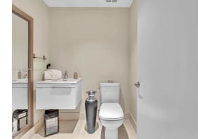 17301 Biscayne Blvd 2301 North Miami Beach, FL 33160 - MLS#A11946400