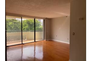 911 E Ponce De Leon Blvd 403 Coral Gables, FL 33134 - MLS#A11946497