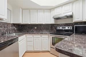 8363 Lake Dr 503 Doral, FL 33166 - MLS#A11946508